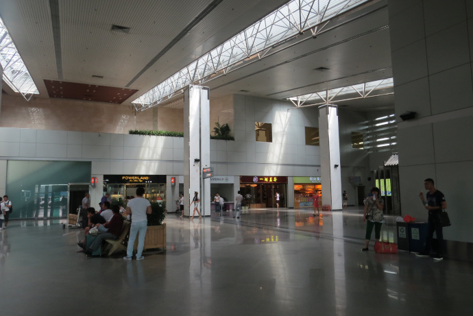 Fuzhou Airport has a single passenger terminal. 